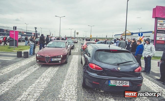 Zdjęcie w galerii na portalu naszraciborz.pl: Ponad tysiąc aut marki Alfa Romeo w jednym miejscu  wiadomości z regionu