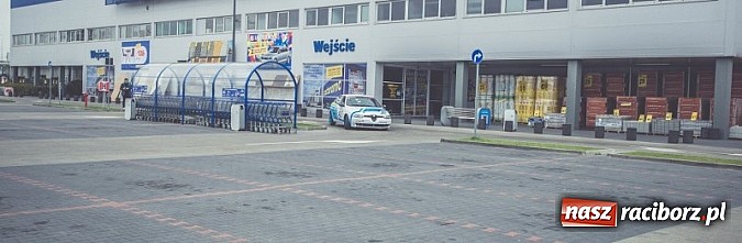 Zdjęcie w galerii na portalu naszraciborz.pl: Ponad tysiąc aut marki Alfa Romeo w jednym miejscu  wiadomości z regionu