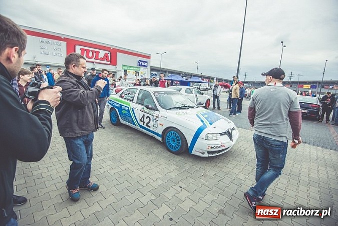 Zdjęcie w galerii na portalu naszraciborz.pl: Ponad tysiąc aut marki Alfa Romeo w jednym miejscu  wiadomości z regionu