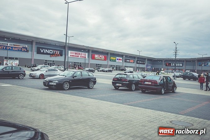 Zdjęcie w galerii na portalu naszraciborz.pl: Ponad tysiąc aut marki Alfa Romeo w jednym miejscu  wiadomości z regionu