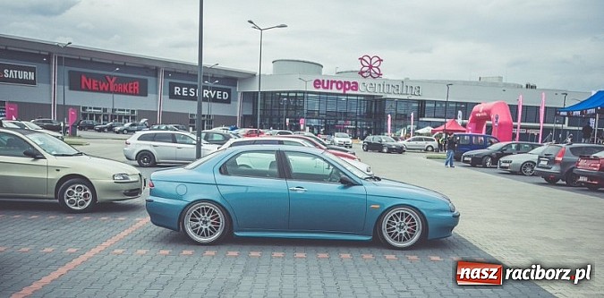 Zdjęcie w galerii na portalu naszraciborz.pl: Ponad tysiąc aut marki Alfa Romeo w jednym miejscu  wiadomości z regionu