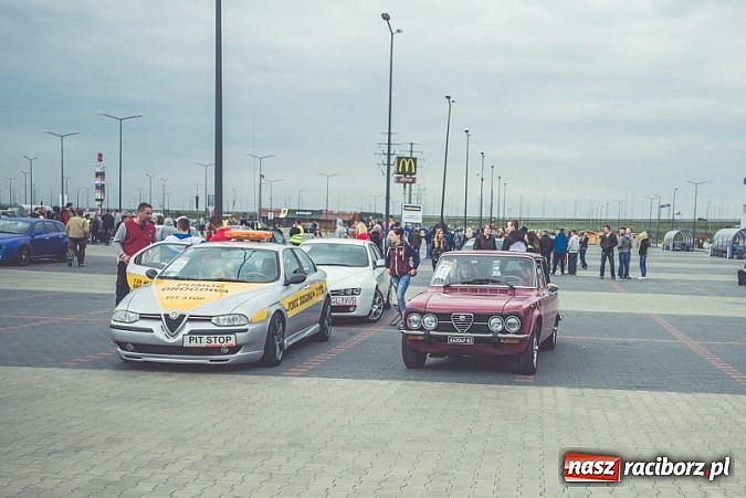 Zdjęcie w galerii na portalu naszraciborz.pl: Ponad tysiąc aut marki Alfa Romeo w jednym miejscu  wiadomości z regionu