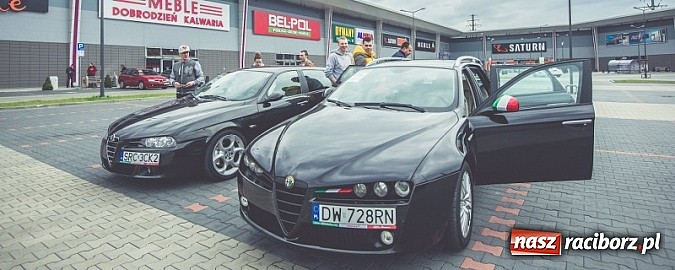Zdjęcie w galerii na portalu naszraciborz.pl: Ponad tysiąc aut marki Alfa Romeo w jednym miejscu  wiadomości z regionu