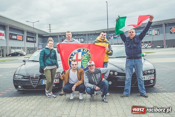 Zdjęcie w galerii na portalu naszraciborz.pl: Ponad tysiąc aut marki Alfa Romeo w jednym miejscu  wiadomości z regionu