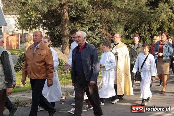 Zdjęcie w galerii na portalu naszraciborz.pl: Wojnowiczanie poszli w procesji do św. Floriana wiadomości z regionu