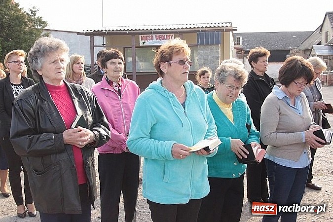 Zdjęcie w galerii na portalu naszraciborz.pl: Wojnowiczanie poszli w procesji do św. Floriana wiadomości z regionu