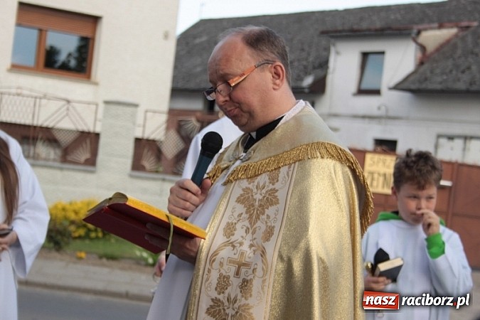 Zdjęcie w galerii na portalu naszraciborz.pl: Wojnowiczanie poszli w procesji do św. Floriana wiadomości z regionu