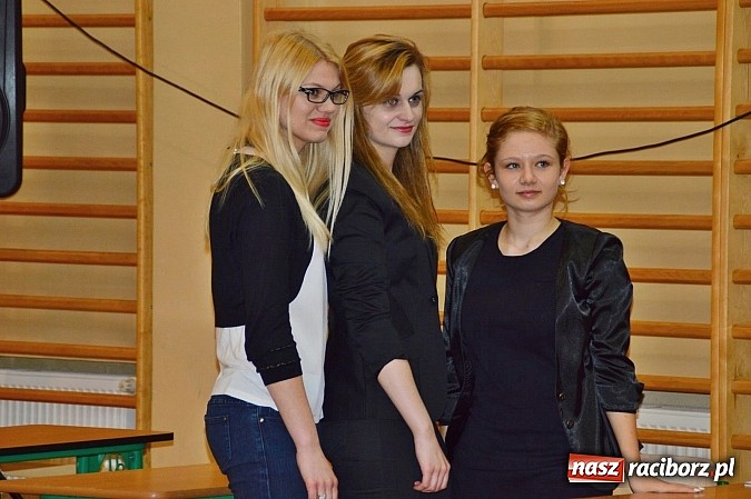 Zdjęcie w galerii na portalu naszraciborz.pl: Drugi dzień matur w raciborskim ZSOMS wiadomości z regionu