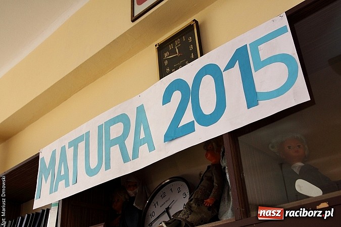 Zdjęcie w galerii na portalu naszraciborz.pl: ZSZ i ZSBiRR – odwiedziliśmy uczniów po maturze z matematyki  wiadomości z regionu