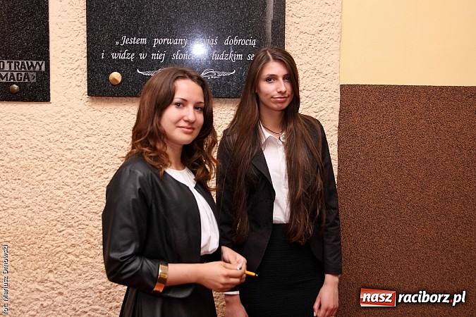 Zdjęcie w galerii na portalu naszraciborz.pl: I LO. Trzeci dzień matur - dziś angielski  wiadomości z regionu