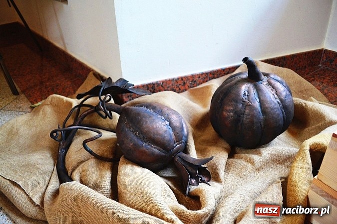 Zdjęcie w galerii na portalu naszraciborz.pl: Metaloplastyka Zdzisława Tromsy – zamek zaprasza na wernisaż  wiadomości z regionu