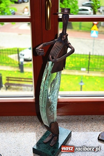Zdjęcie w galerii na portalu naszraciborz.pl: Metaloplastyka Zdzisława Tromsy – zamek zaprasza na wernisaż  wiadomości z regionu