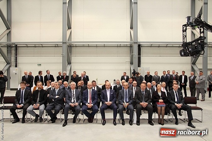 Zdjęcie w galerii na portalu naszraciborz.pl: Rafamet otworzył dziś uroczyście nową halę montażu II! wiadomości z regionu