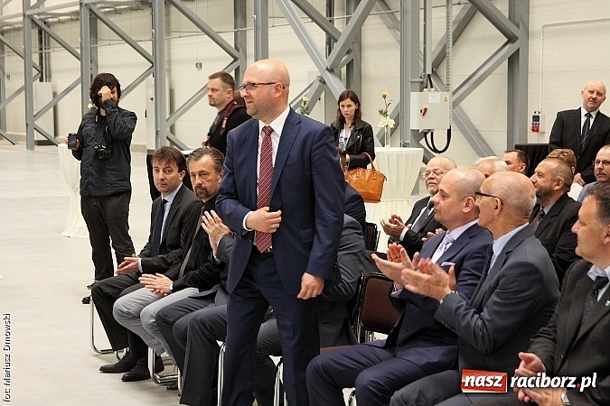Zdjęcie w galerii na portalu naszraciborz.pl: Rafamet otworzył dziś uroczyście nową halę montażu II! wiadomości z regionu