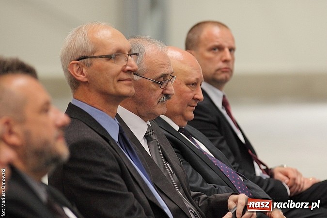 Zdjęcie w galerii na portalu naszraciborz.pl: Rafamet otworzył dziś uroczyście nową halę montażu II! wiadomości z regionu