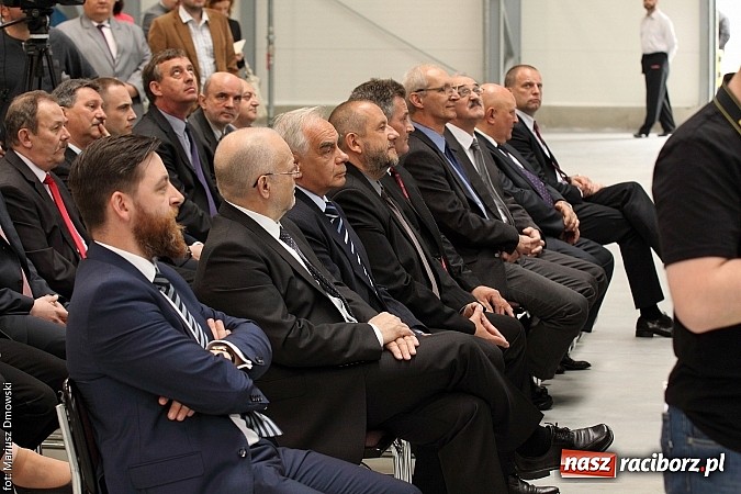 Zdjęcie w galerii na portalu naszraciborz.pl: Rafamet otworzył dziś uroczyście nową halę montażu II! wiadomości z regionu