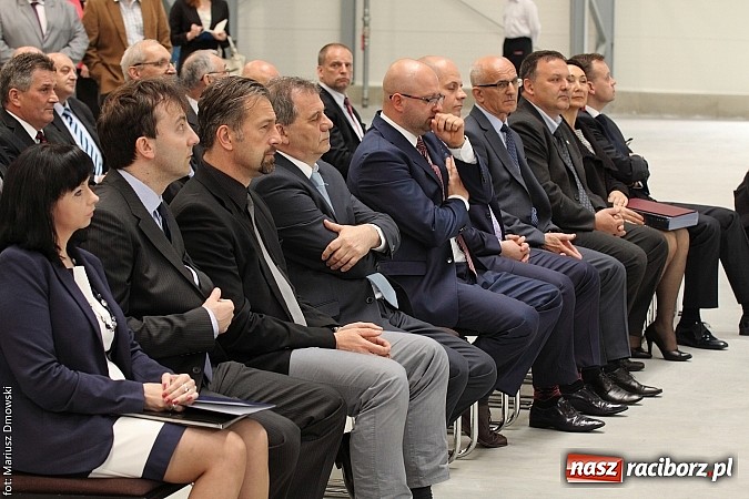 Zdjęcie w galerii na portalu naszraciborz.pl: Rafamet otworzył dziś uroczyście nową halę montażu II! wiadomości z regionu