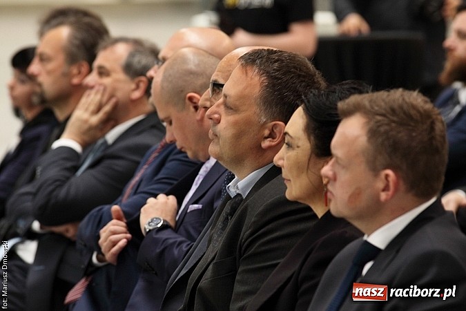 Zdjęcie w galerii na portalu naszraciborz.pl: Rafamet otworzył dziś uroczyście nową halę montażu II! wiadomości z regionu