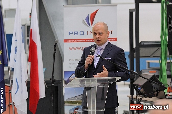 Zdjęcie w galerii na portalu naszraciborz.pl: Rafamet otworzył dziś uroczyście nową halę montażu II! wiadomości z regionu