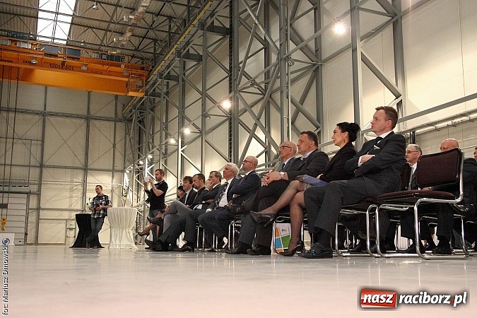 Zdjęcie w galerii na portalu naszraciborz.pl: Rafamet otworzył dziś uroczyście nową halę montażu II! wiadomości z regionu