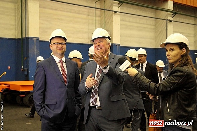 Zdjęcie w galerii na portalu naszraciborz.pl: Rafamet otworzył dziś uroczyście nową halę montażu II! wiadomości z regionu