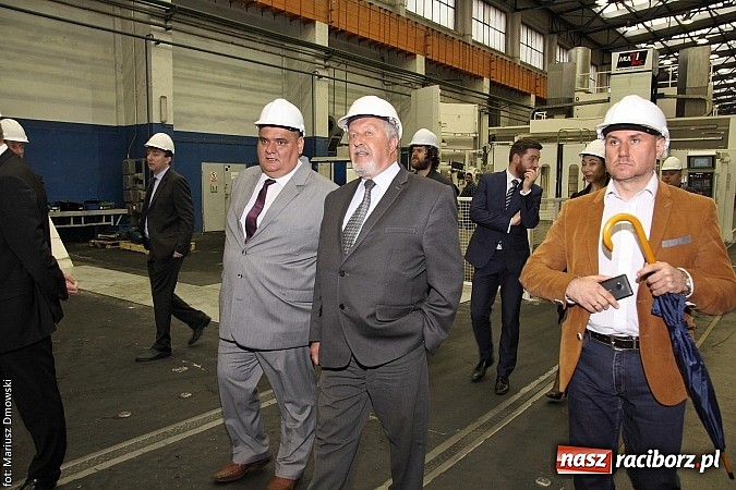 Zdjęcie w galerii na portalu naszraciborz.pl: Rafamet otworzył dziś uroczyście nową halę montażu II! wiadomości z regionu