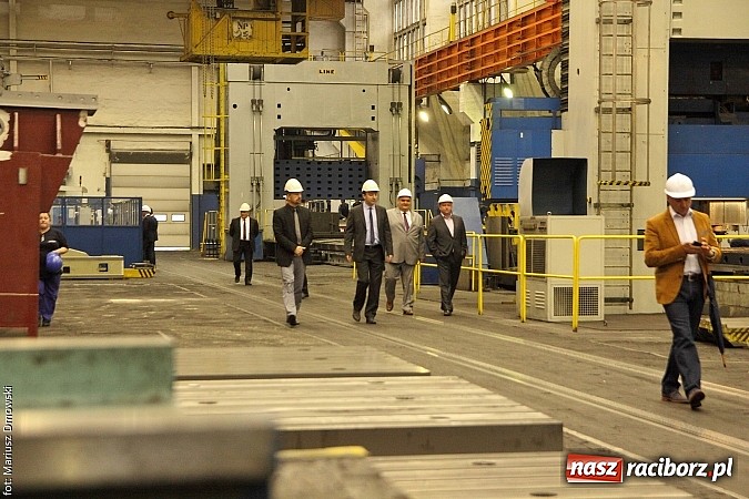 Zdjęcie w galerii na portalu naszraciborz.pl: Rafamet otworzył dziś uroczyście nową halę montażu II! wiadomości z regionu