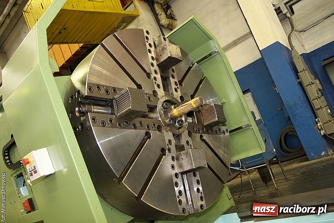 Zdjęcie w galerii na portalu naszraciborz.pl: Rafamet otworzył dziś uroczyście nową halę montażu II! wiadomości z regionu