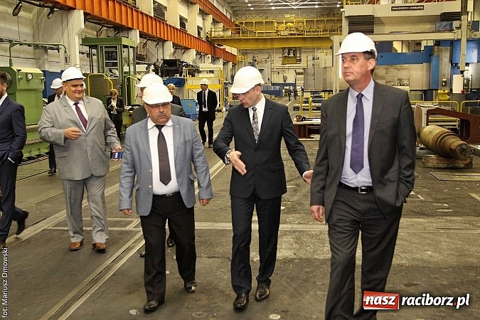 Zdjęcie w galerii na portalu naszraciborz.pl: Rafamet otworzył dziś uroczyście nową halę montażu II! wiadomości z regionu