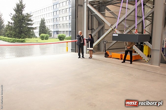 Zdjęcie w galerii na portalu naszraciborz.pl: Rafamet otworzył dziś uroczyście nową halę montażu II! wiadomości z regionu