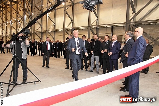 Zdjęcie w galerii na portalu naszraciborz.pl: Rafamet otworzył dziś uroczyście nową halę montażu II! wiadomości z regionu