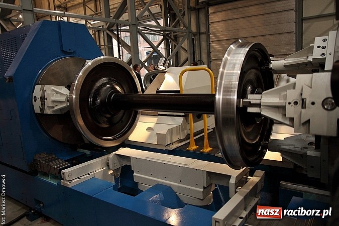 Zdjęcie w galerii na portalu naszraciborz.pl: Rafamet otworzył dziś uroczyście nową halę montażu II! wiadomości z regionu