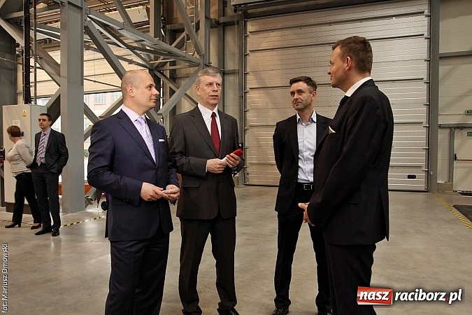 Zdjęcie w galerii na portalu naszraciborz.pl: Rafamet otworzył dziś uroczyście nową halę montażu II! wiadomości z regionu