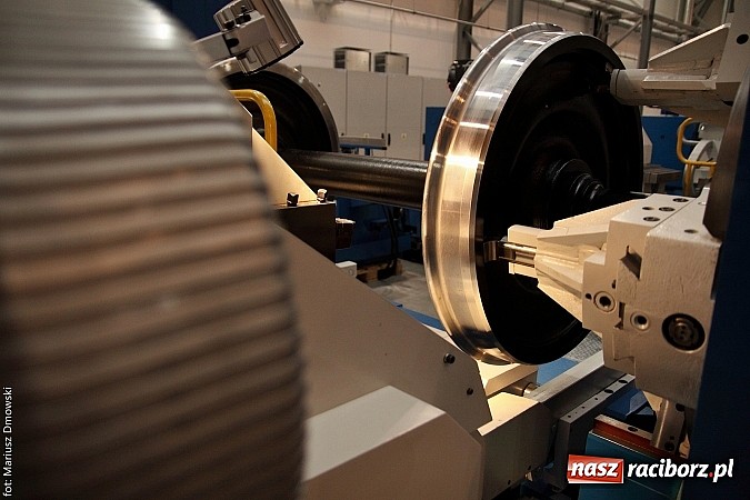 Zdjęcie w galerii na portalu naszraciborz.pl: Rafamet otworzył dziś uroczyście nową halę montażu II! wiadomości z regionu