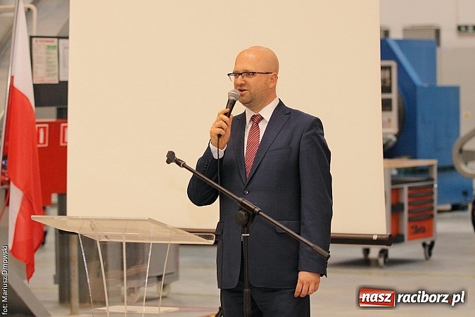 Zdjęcie w galerii na portalu naszraciborz.pl: Rafamet otworzył dziś uroczyście nową halę montażu II! wiadomości z regionu