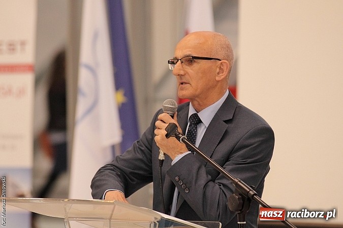 Zdjęcie w galerii na portalu naszraciborz.pl: Rafamet otworzył dziś uroczyście nową halę montażu II! wiadomości z regionu