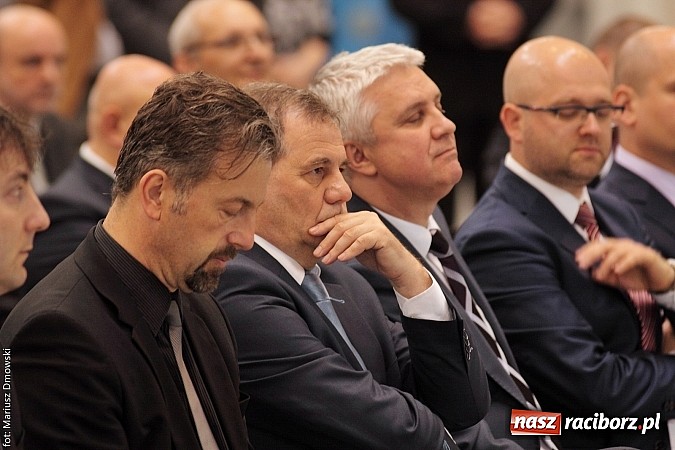 Zdjęcie w galerii na portalu naszraciborz.pl: Rafamet otworzył dziś uroczyście nową halę montażu II! wiadomości z regionu