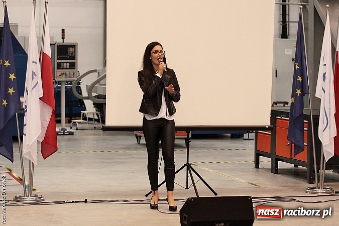 Zdjęcie w galerii na portalu naszraciborz.pl: Rafamet otworzył dziś uroczyście nową halę montażu II! wiadomości z regionu