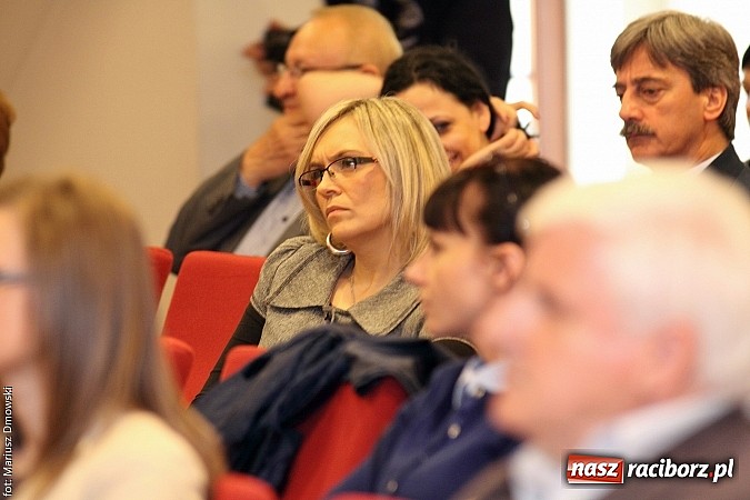 Zdjęcie w galerii na portalu naszraciborz.pl: Szkolnictwo zawodowe i techniczne w relacji z pracodawcą na Zamku Piastowskim wiadomości z regionu