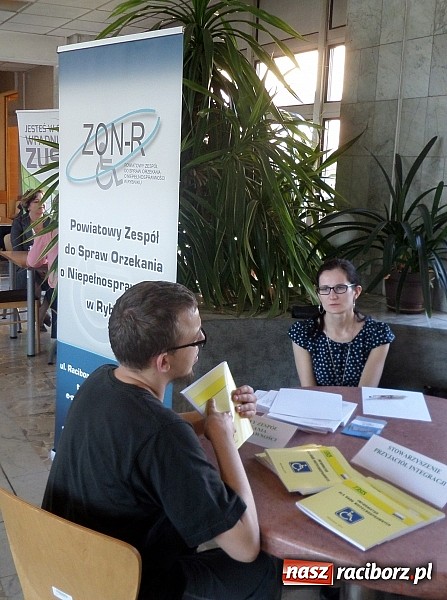 Zdjęcie w galerii na portalu naszraciborz.pl: Dzień otwarty dla niepełnosprawnych w ZUS wiadomości z regionu
