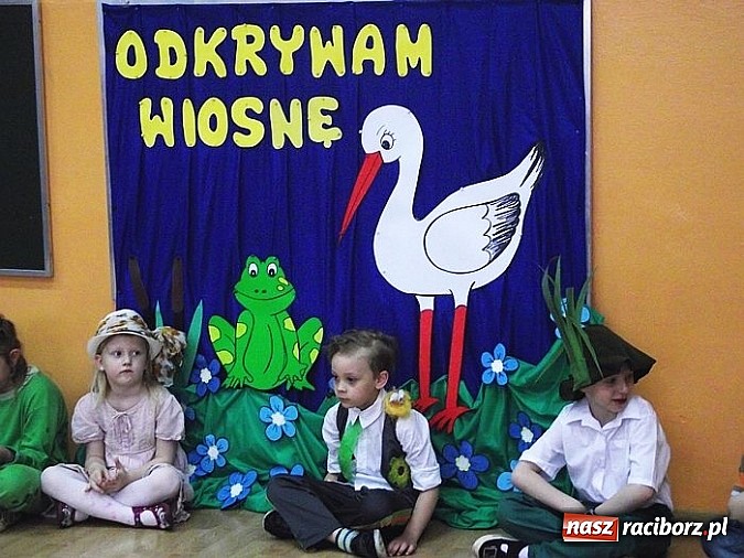 Zdjęcie w galerii na portalu naszraciborz.pl: Spotkanie integracyjne rodziców z dziećmi w przedszkolu w Brzeziu  wiadomości z regionu