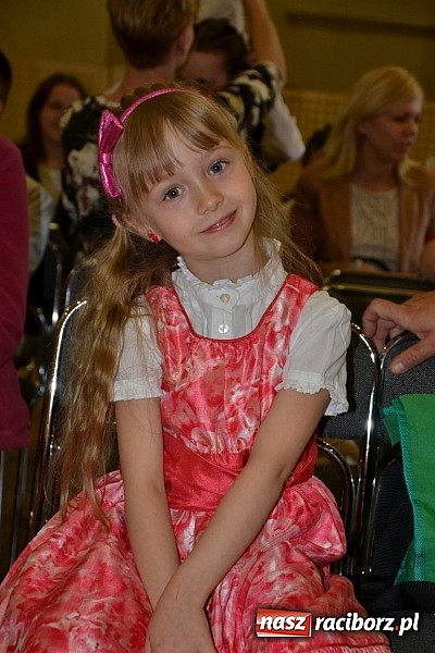 Zdjęcie w galerii na portalu naszraciborz.pl: XXI Gminny Przegląd Młodych Talentów w Tworkowie  wiadomości z regionu