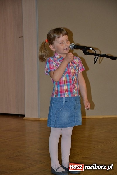 Zdjęcie w galerii na portalu naszraciborz.pl: XXI Gminny Przegląd Młodych Talentów w Tworkowie  wiadomości z regionu