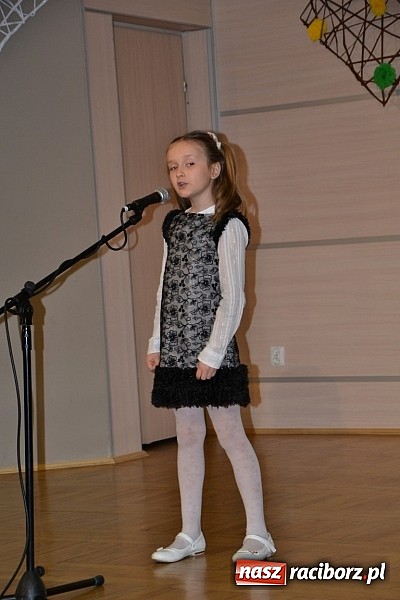Zdjęcie w galerii na portalu naszraciborz.pl: XXI Gminny Przegląd Młodych Talentów w Tworkowie  wiadomości z regionu
