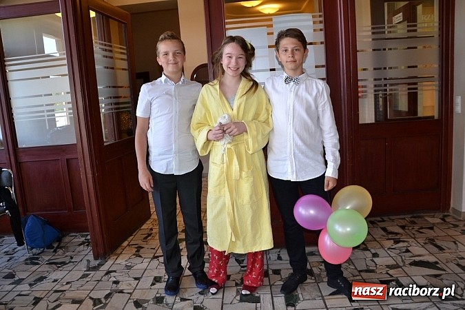 Zdjęcie w galerii na portalu naszraciborz.pl: XXI Gminny Przegląd Młodych Talentów w Tworkowie  wiadomości z regionu