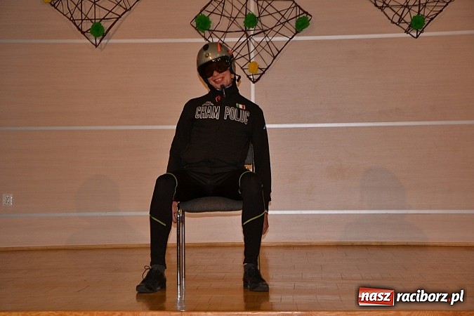 Zdjęcie w galerii na portalu naszraciborz.pl: XXI Gminny Przegląd Młodych Talentów w Tworkowie  wiadomości z regionu