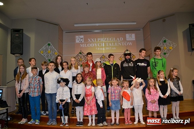Zdjęcie w galerii na portalu naszraciborz.pl: XXI Gminny Przegląd Młodych Talentów w Tworkowie  wiadomości z regionu