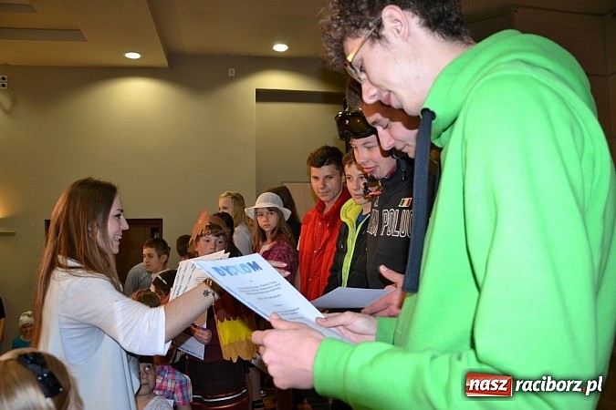 Zdjęcie w galerii na portalu naszraciborz.pl: XXI Gminny Przegląd Młodych Talentów w Tworkowie  wiadomości z regionu