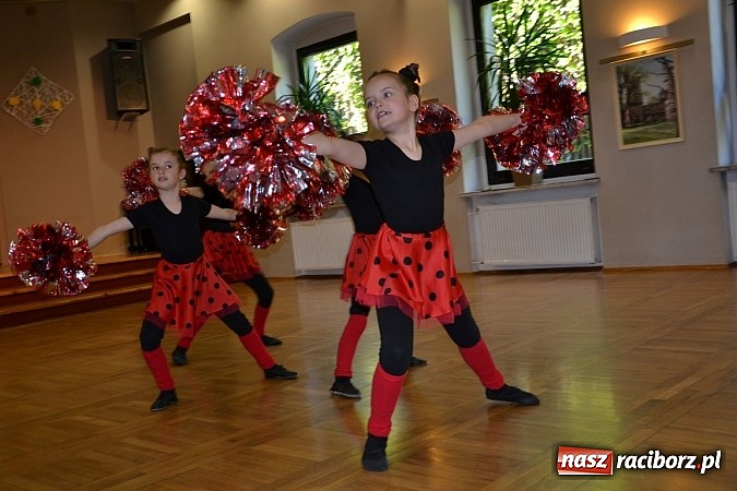Zdjęcie w galerii na portalu naszraciborz.pl: XXI Gminny Przegląd Młodych Talentów w Tworkowie  wiadomości z regionu