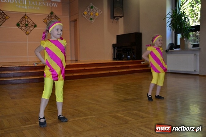 Zdjęcie w galerii na portalu naszraciborz.pl: XXI Gminny Przegląd Młodych Talentów w Tworkowie  wiadomości z regionu